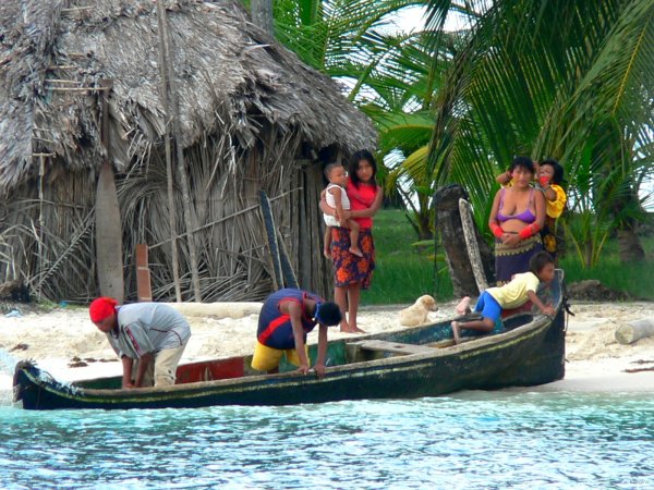 43- Les hommes partent a la peche 